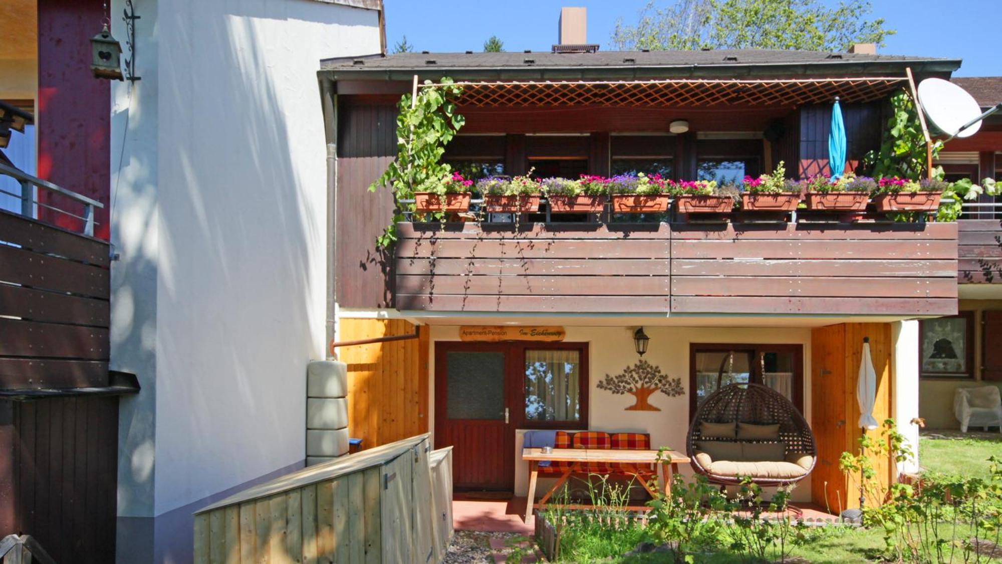 Apartment-Pension Im Eichenweg 왈다흐탈 외부 사진