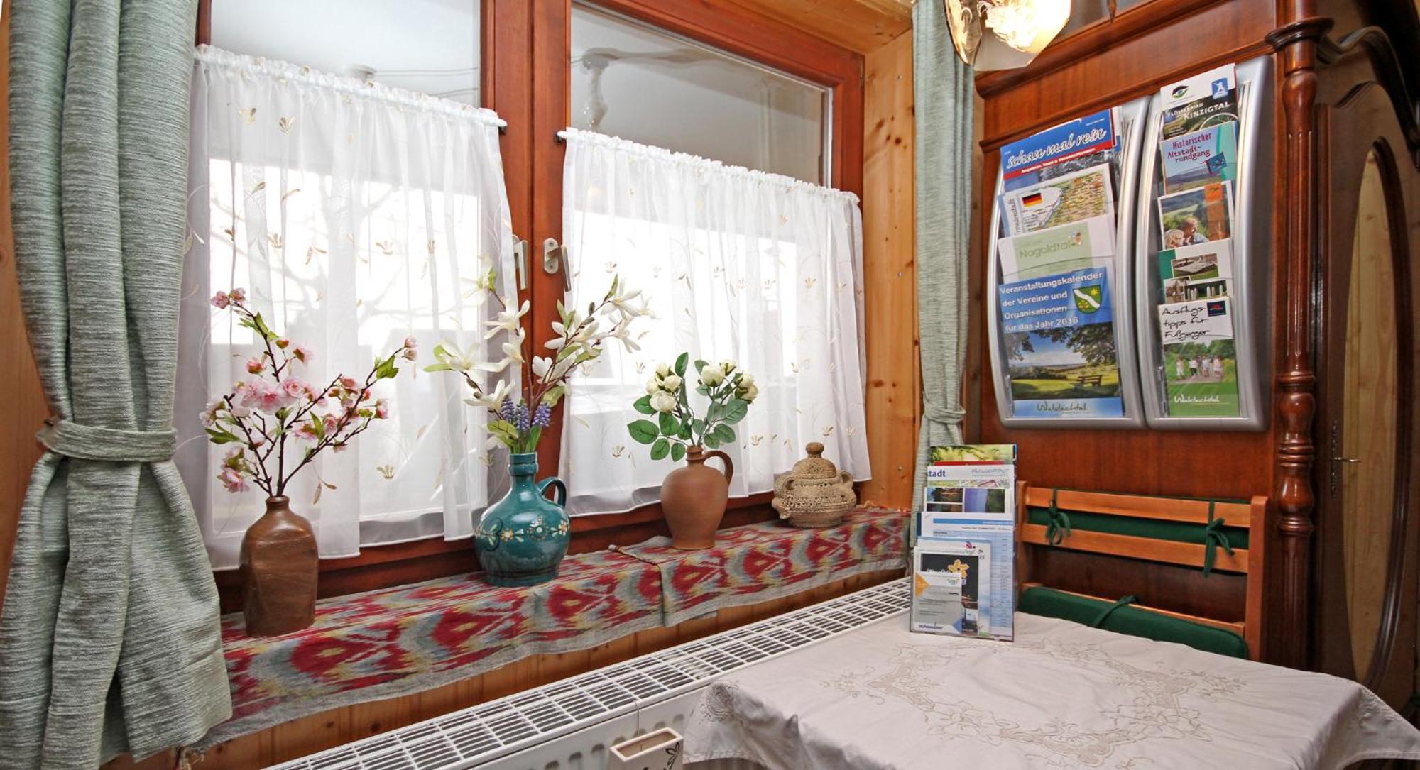 Apartment-Pension Im Eichenweg 왈다흐탈 외부 사진